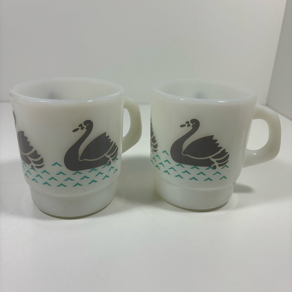 Set of two vintage Termocrisa stackable swan mugs, made in Mexico